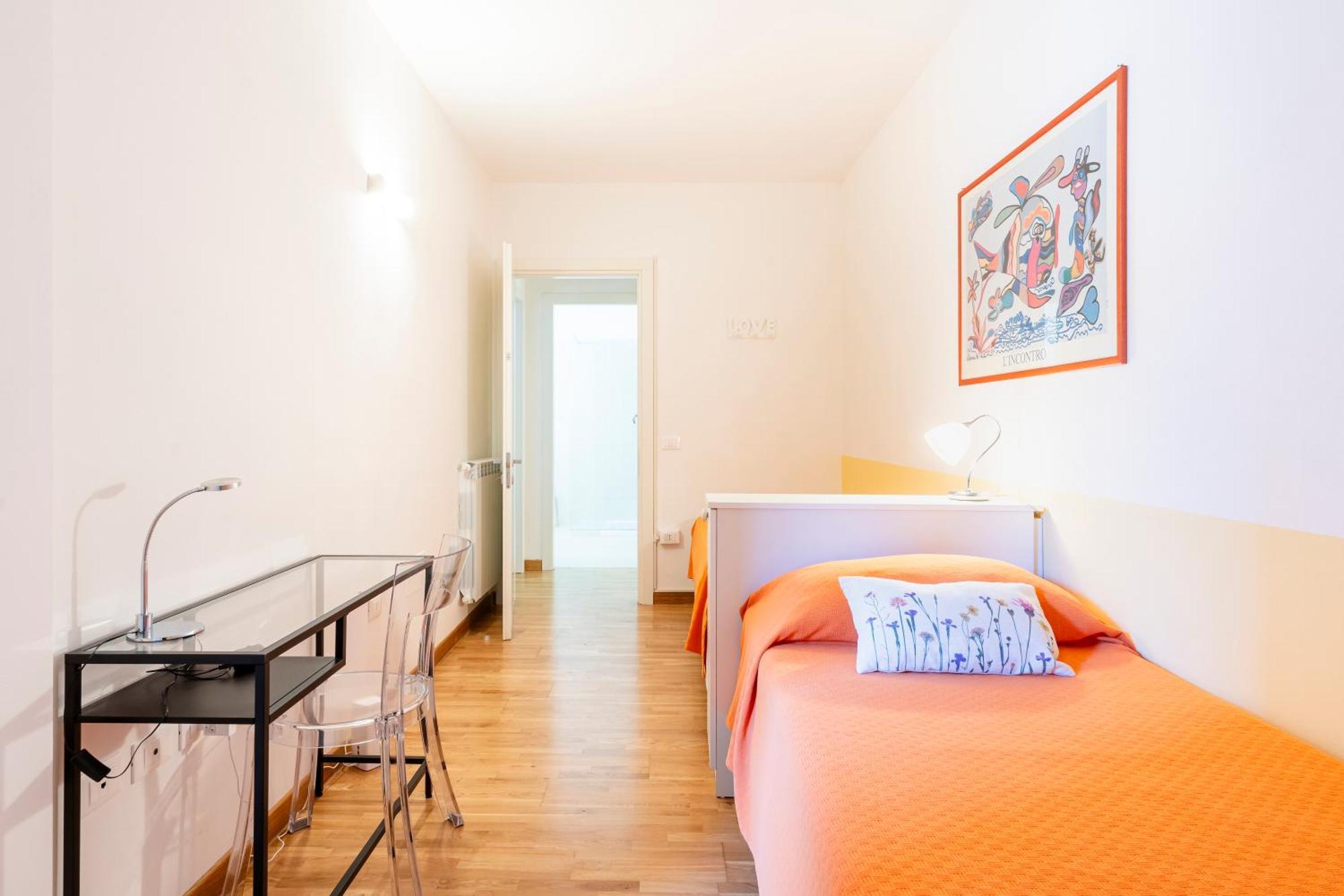 Piazza Cavallotti & Mercato Centrale Apartment! Ливорно Екстериор снимка