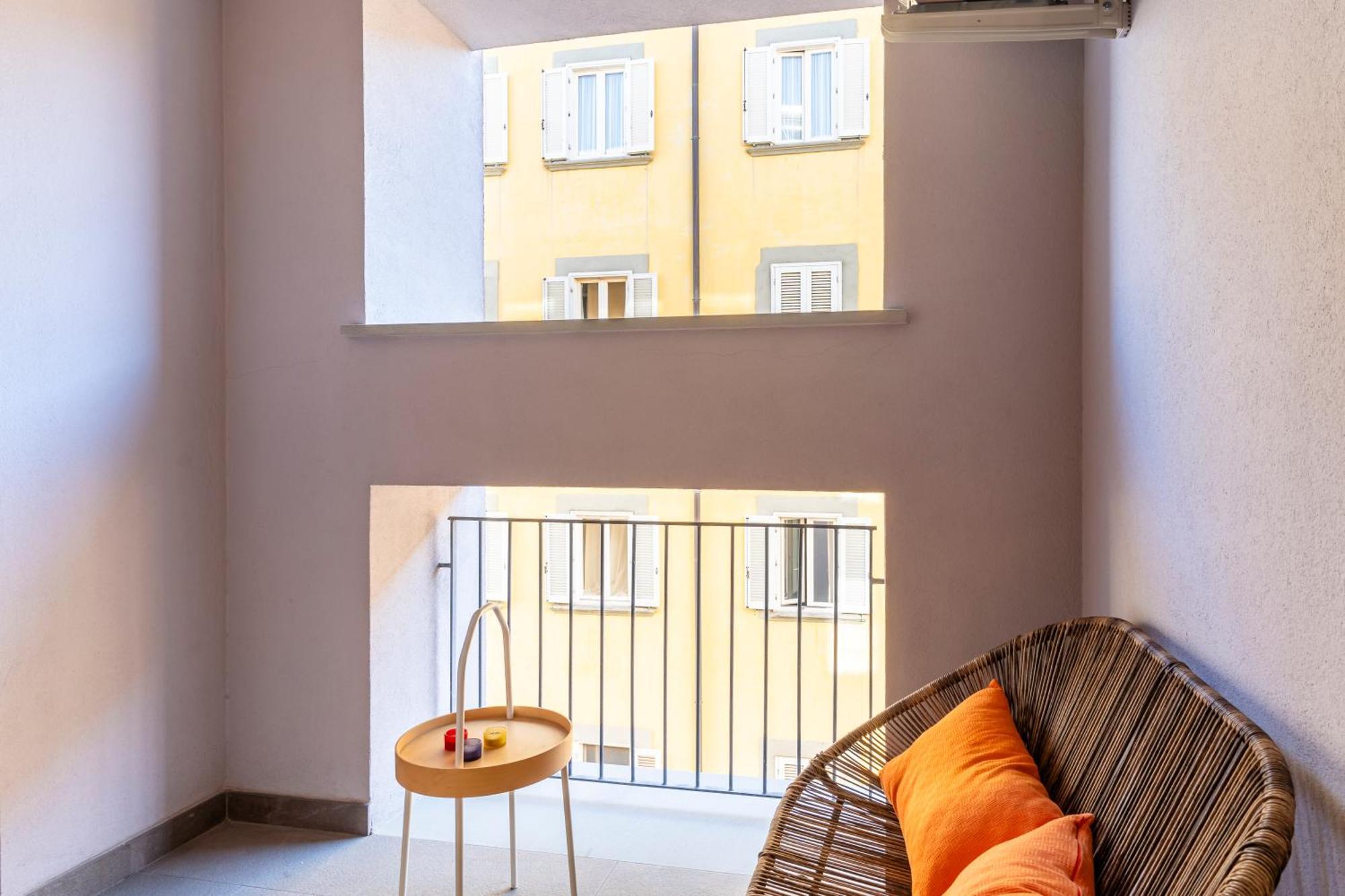 Piazza Cavallotti & Mercato Centrale Apartment! Ливорно Екстериор снимка