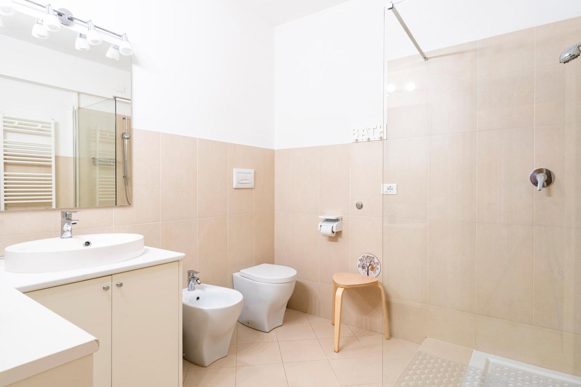 Piazza Cavallotti & Mercato Centrale Apartment! Ливорно Екстериор снимка